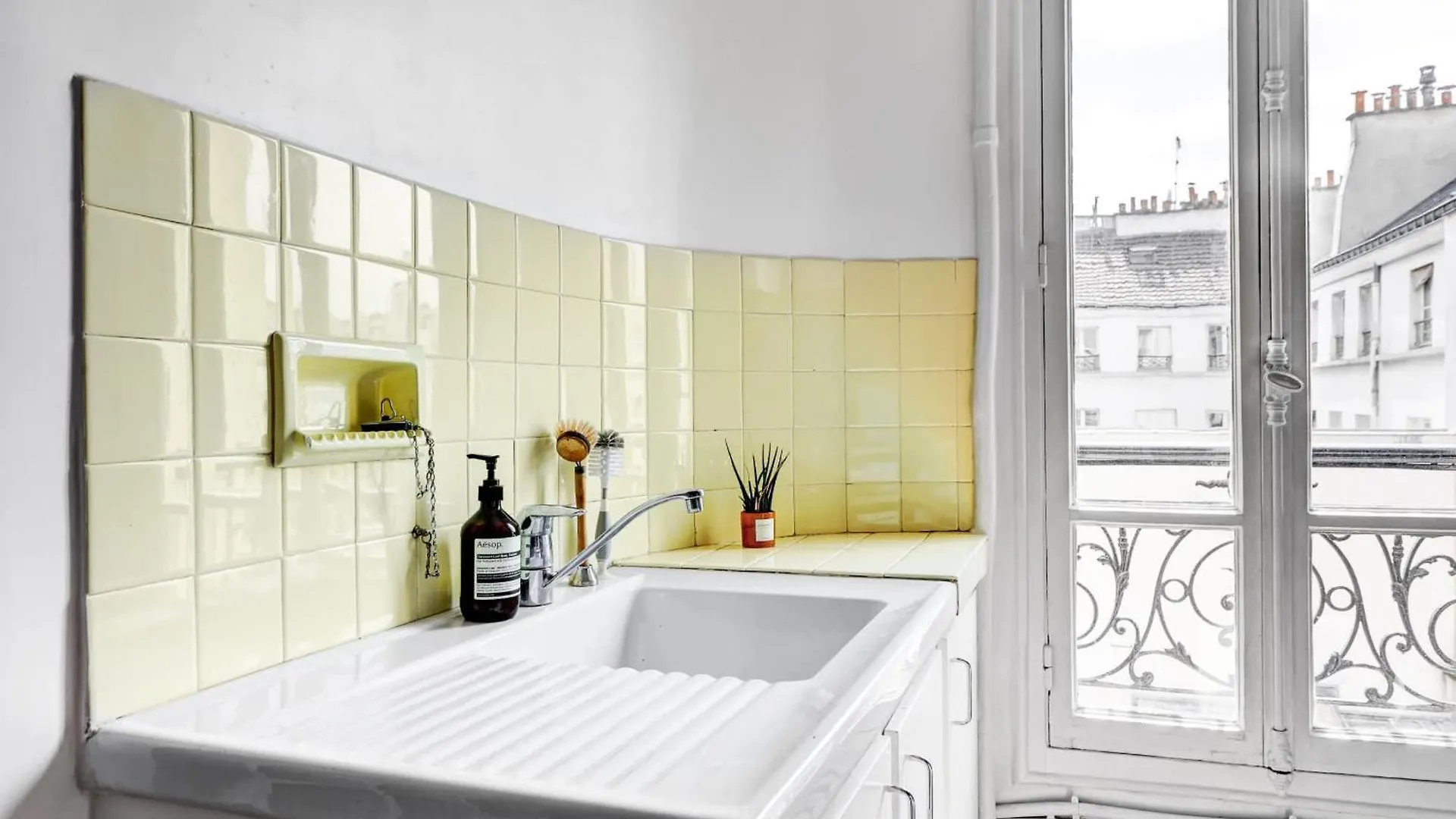Charmant 70M2 Pour 4 Pers Rue De Crussol Paris 0*,  France